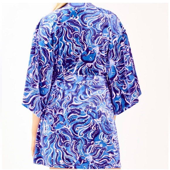 🌸 Lilly Pulitzer Elaine Velour Robe in Prosecco Pink Lilac You A Lot XXS/XS - Picture 3 of 11